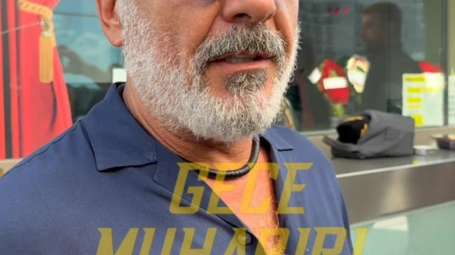 Vefatıyla herkesi derin bir yasa boğan oyuncu Serhat Mustafa Kılıç’ın Harbiye Muhsin Ertuğrul Sahnesi’nde düzenlenen anma törenine Necmi Yapıcı da katıldı