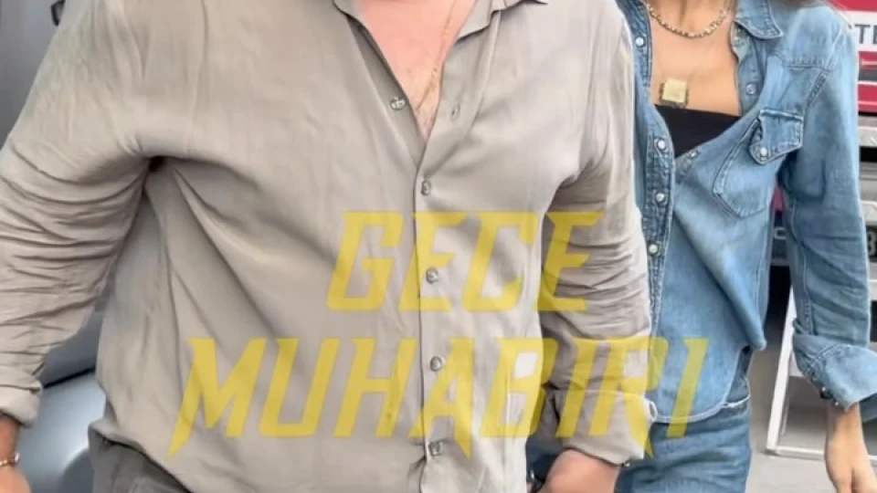 Serhat Mustafa Kılıç’ı son yolculuğuna uğurlamak için Harbiye Muhsin Ertuğrul Sahnesine gelen Serkan Keskin - Meriç Aral çifti duygularını basın mensupları ile paylaştılar