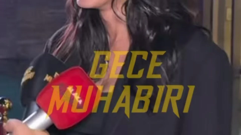 Katıldığı etkinlikte Gece Muhabiri Samet Aday’ın yaz aşkı sorularının markajında kalan Mahassine Merabet, sempatik tavırlarıyla herkesi tebessüm ettirdi