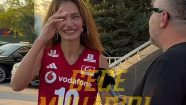 Filenin Sultanlarının Letonya’yı 3-0 mağlup ettiği müsabaka öncesinde Gece Muhabiri Samet Aday’a konuşan Saadet Işıl Aksoy, “Kızlarımızla gurur duyuyoruz.” dedi.🇹🇷🇹🇷
