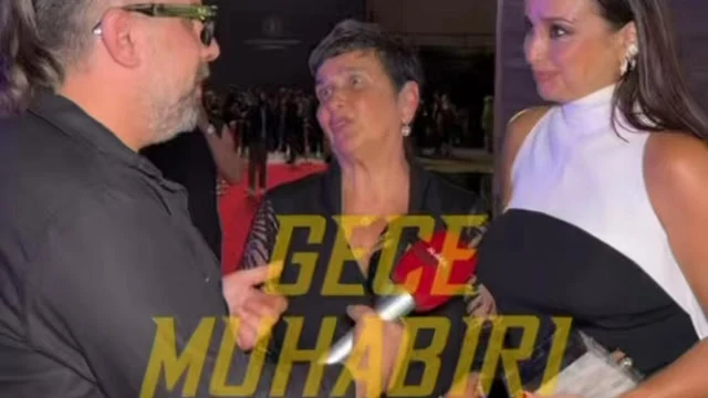 Dün akşam 27. Sadri Alışık Sinema ve Tiyatro Ödülleri Gecesi’ne annesi ile birlikte katılan