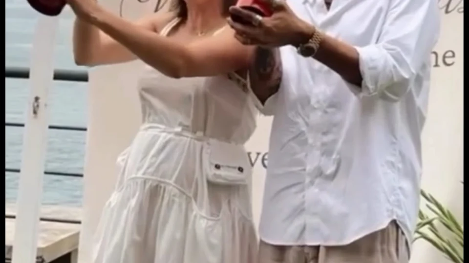 Alina Boz ve Umut Evirgen çiftinden bebek müjdesi geldi