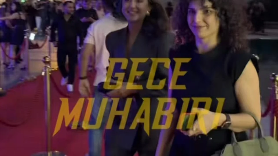 Dün akşam 27. Sadri Alışık Sinema ve Tiyatro Ödülleri Gecesi’ne katılan ve kırmızı halıda